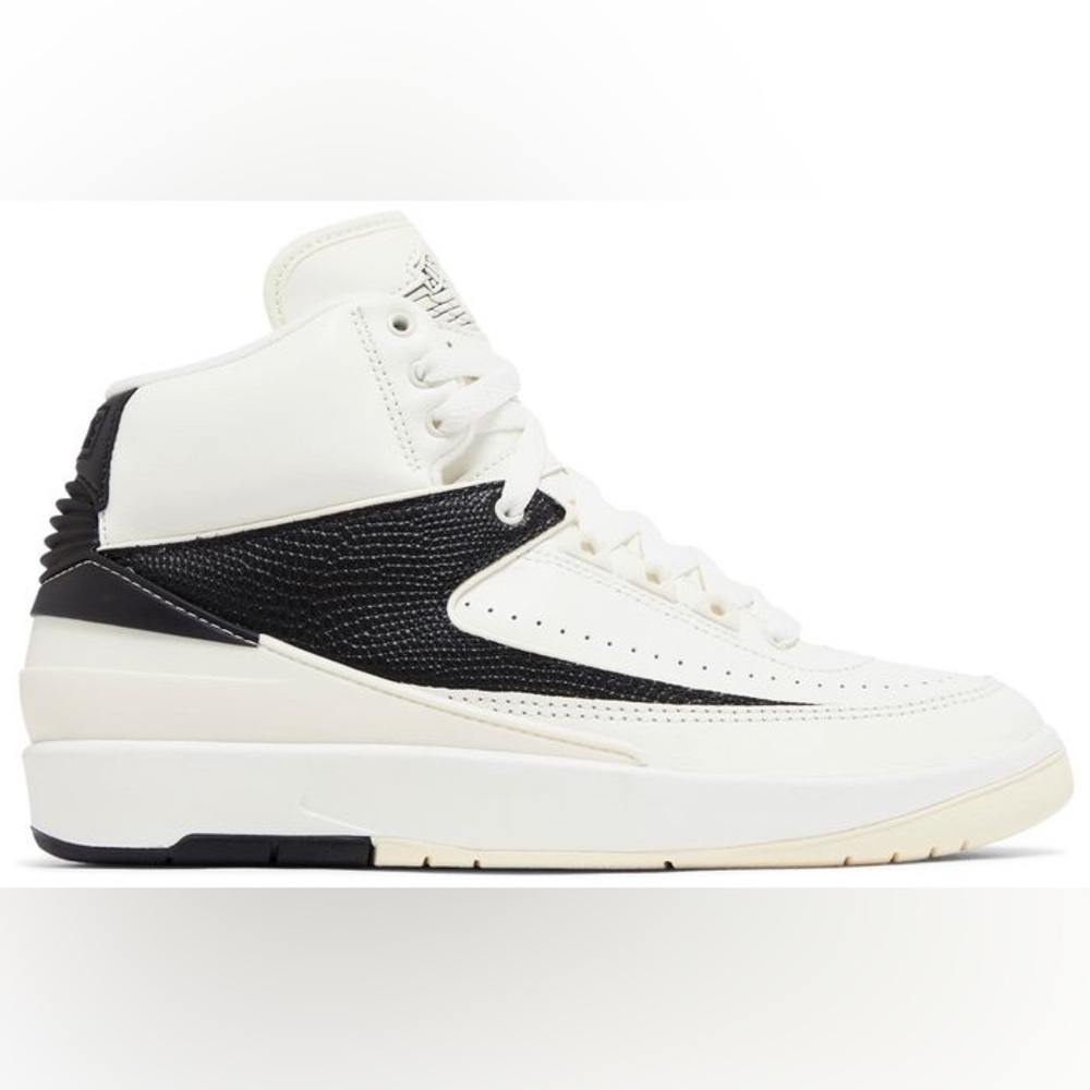 Nike. Wmns Air Jordan 2 Retro 'Sail Black'. Size 7.5.